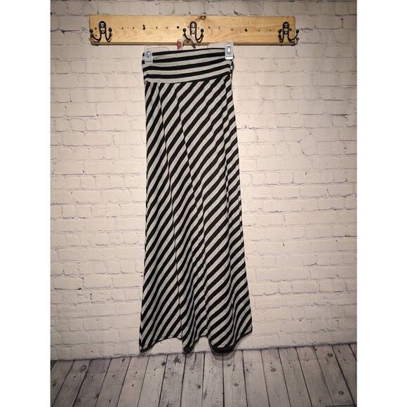 😊 Down east striped maxi skirt size xs - Picture 1 of 4